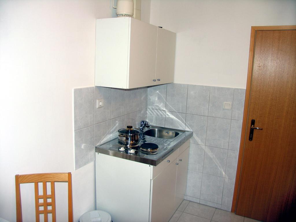 Apartments Vidovic Vodice Quarto foto