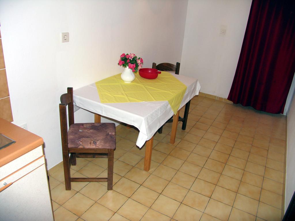Apartments Vidovic Vodice Quarto foto