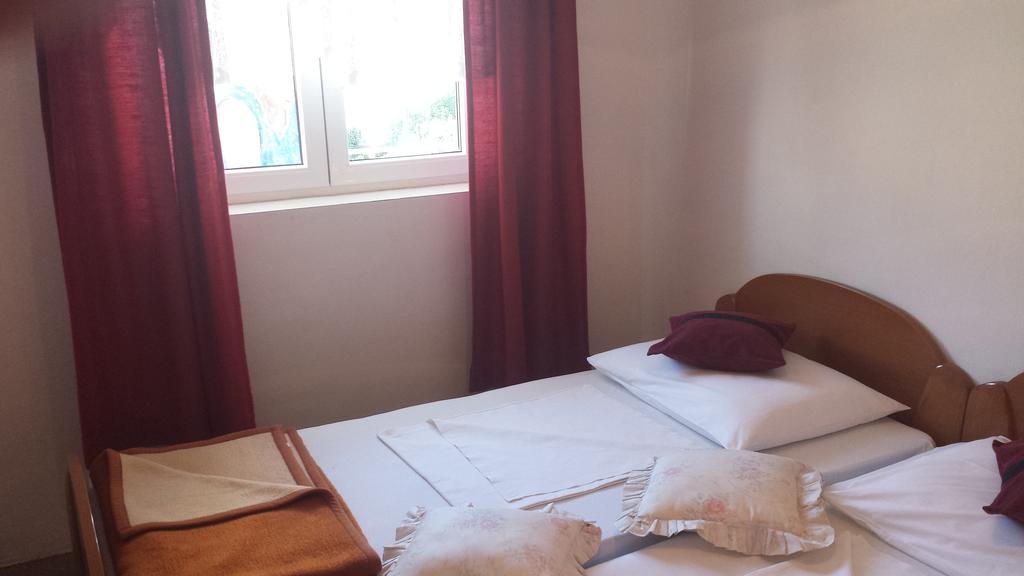 Apartments Vidovic Vodice Quarto foto